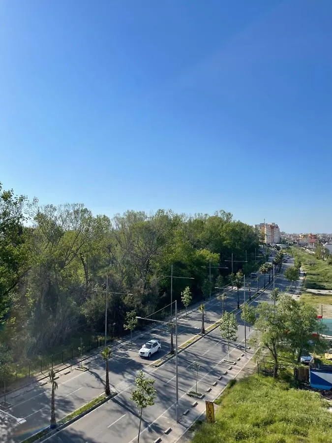 Amaris Apartments Дуррес